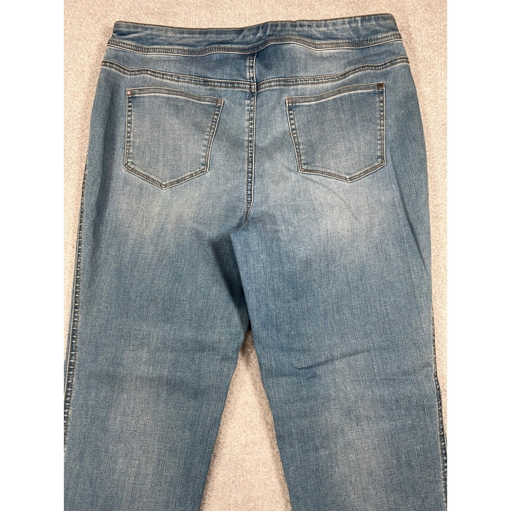 Chicos Medium Wash Blue Denim Pull On Ankle Pants Slim Comfort Stretch Size 2 - Picture 8 of 11